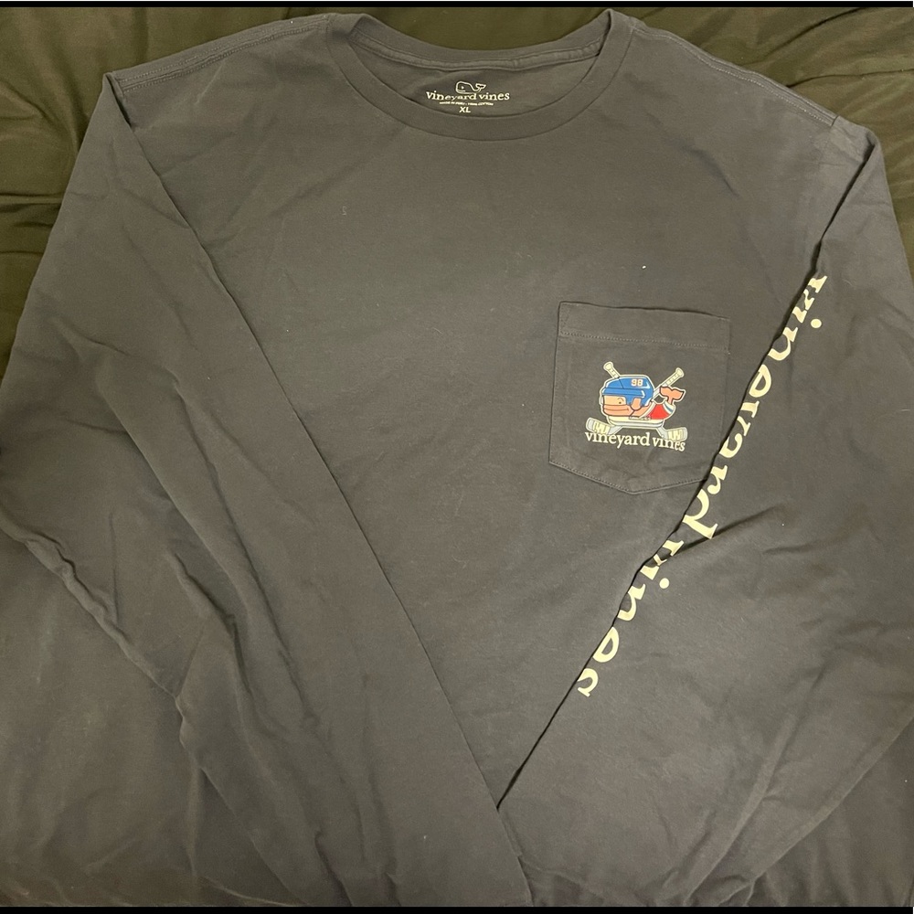 Vineyard Vines Hockey Long Sleeve shirt